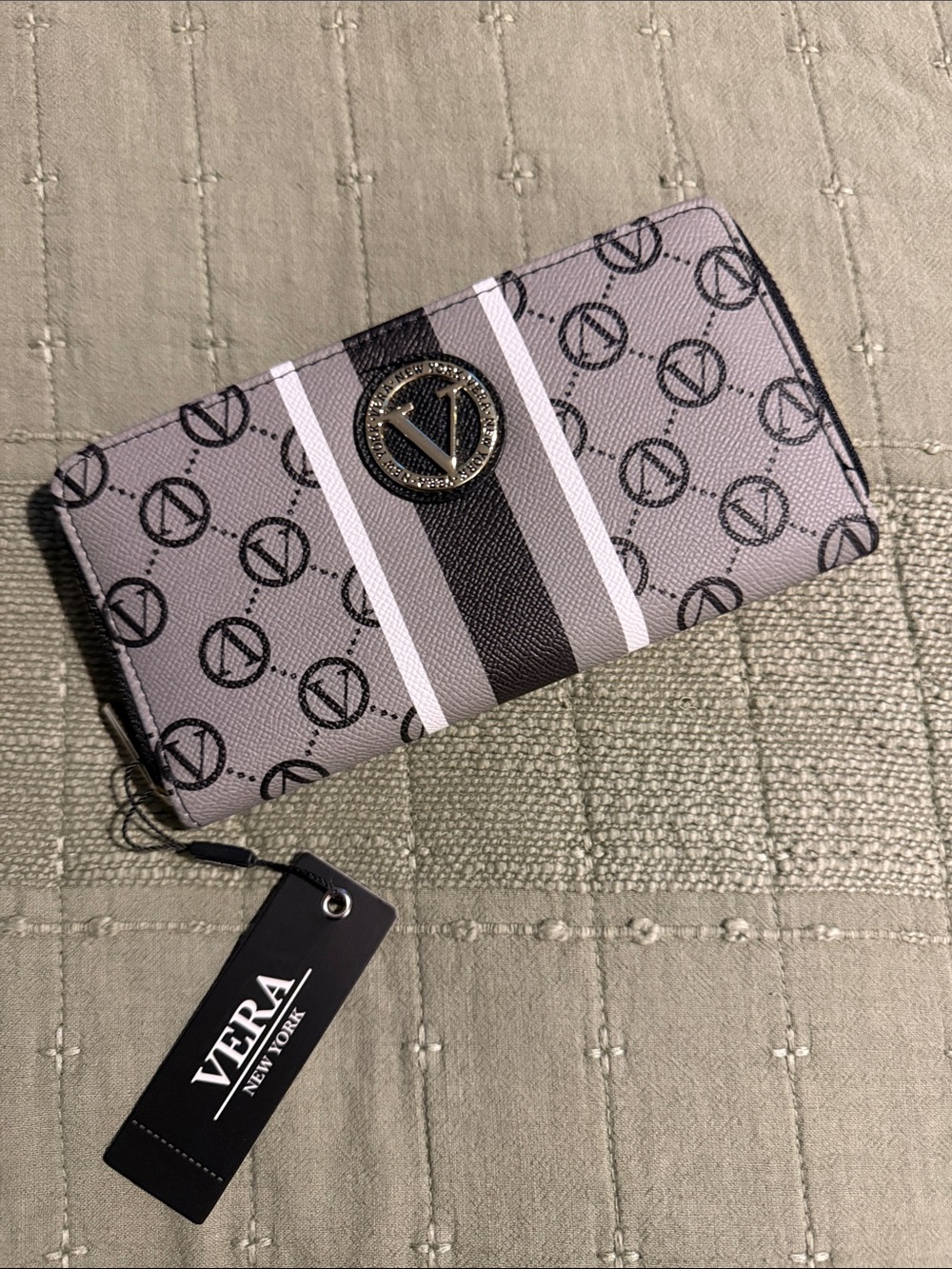 Vera NEW York  Logo-Print Zip Wallet with Stripe Detail NWT